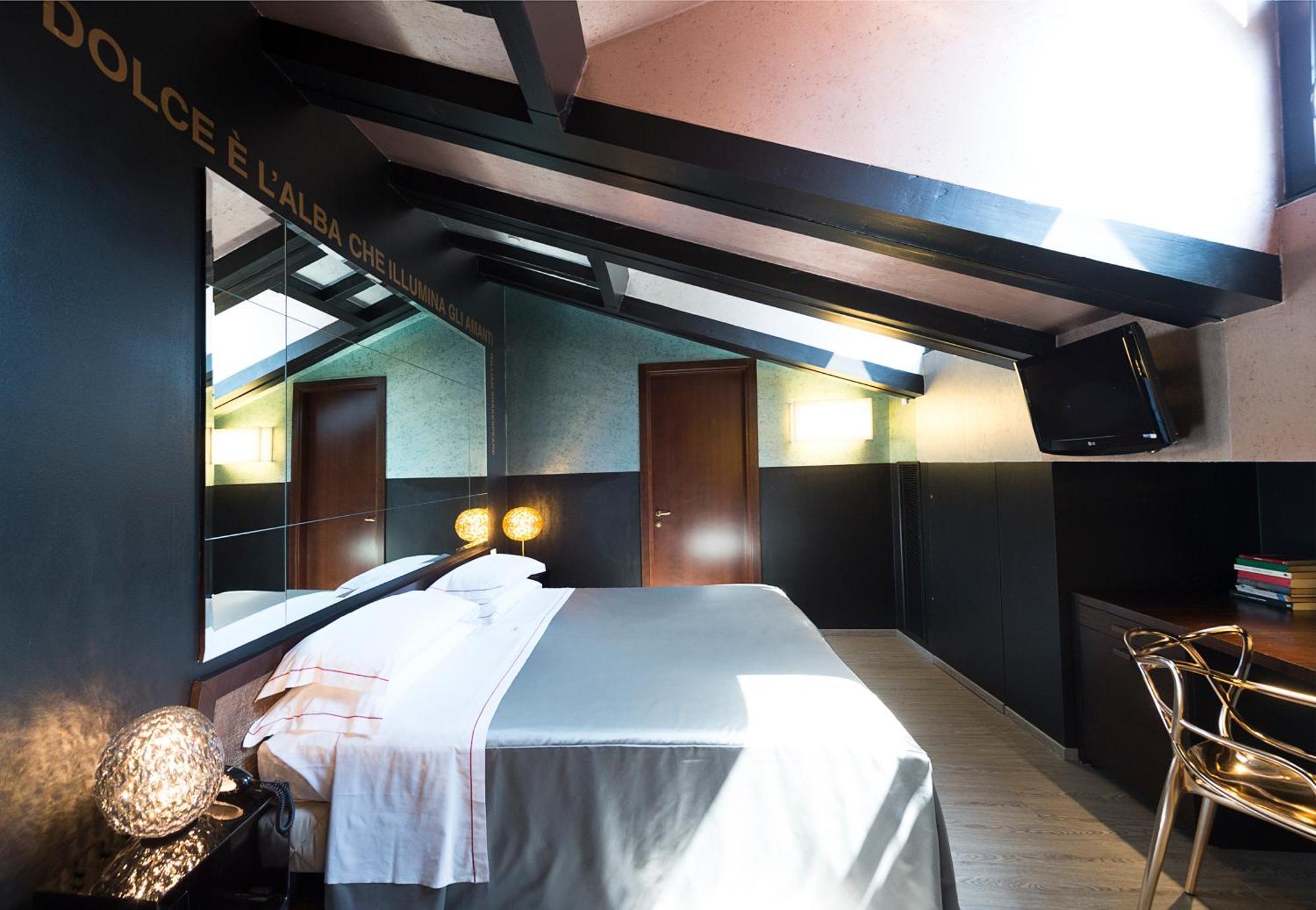 Phi Hotel Bologna Kültér fotó